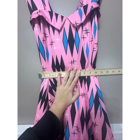 NWOT Sourpuss Veronica Bubblegum Pink Diamond Print Halter Retro Swing Dress M - Picture 7 of 9